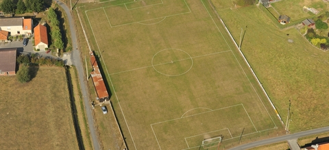 Voetbalveld in de IJzervallei