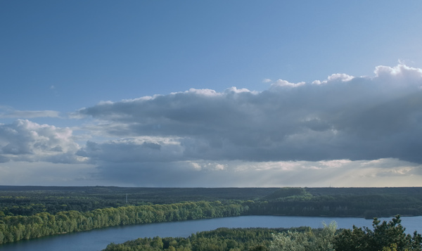 ‘Onze Natuur’ vliegt de lucht in
